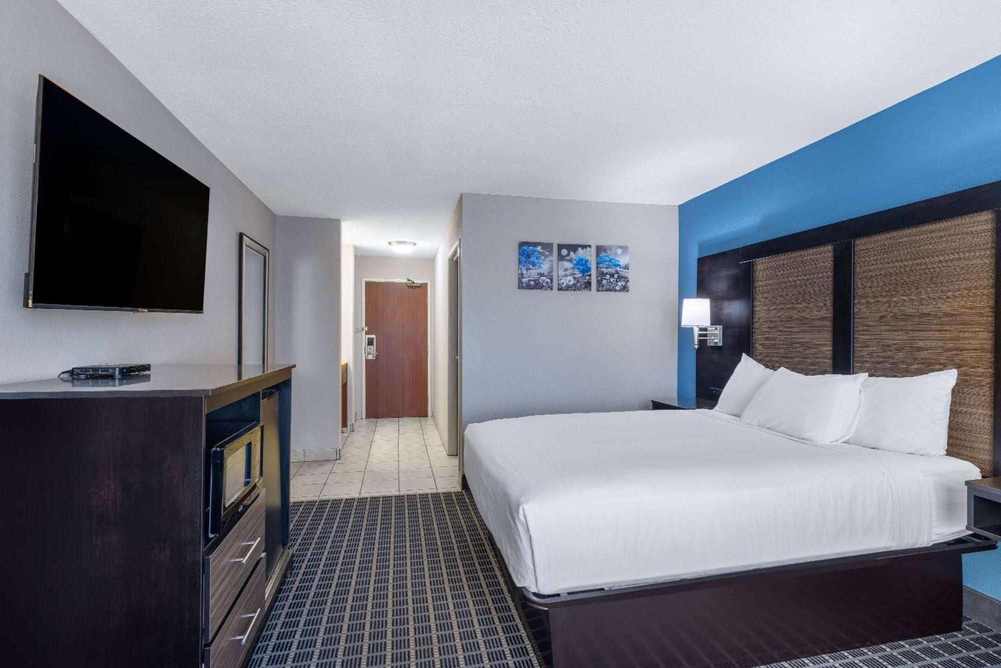 Baymont By Wyndham Kirksville University Area Esterno foto