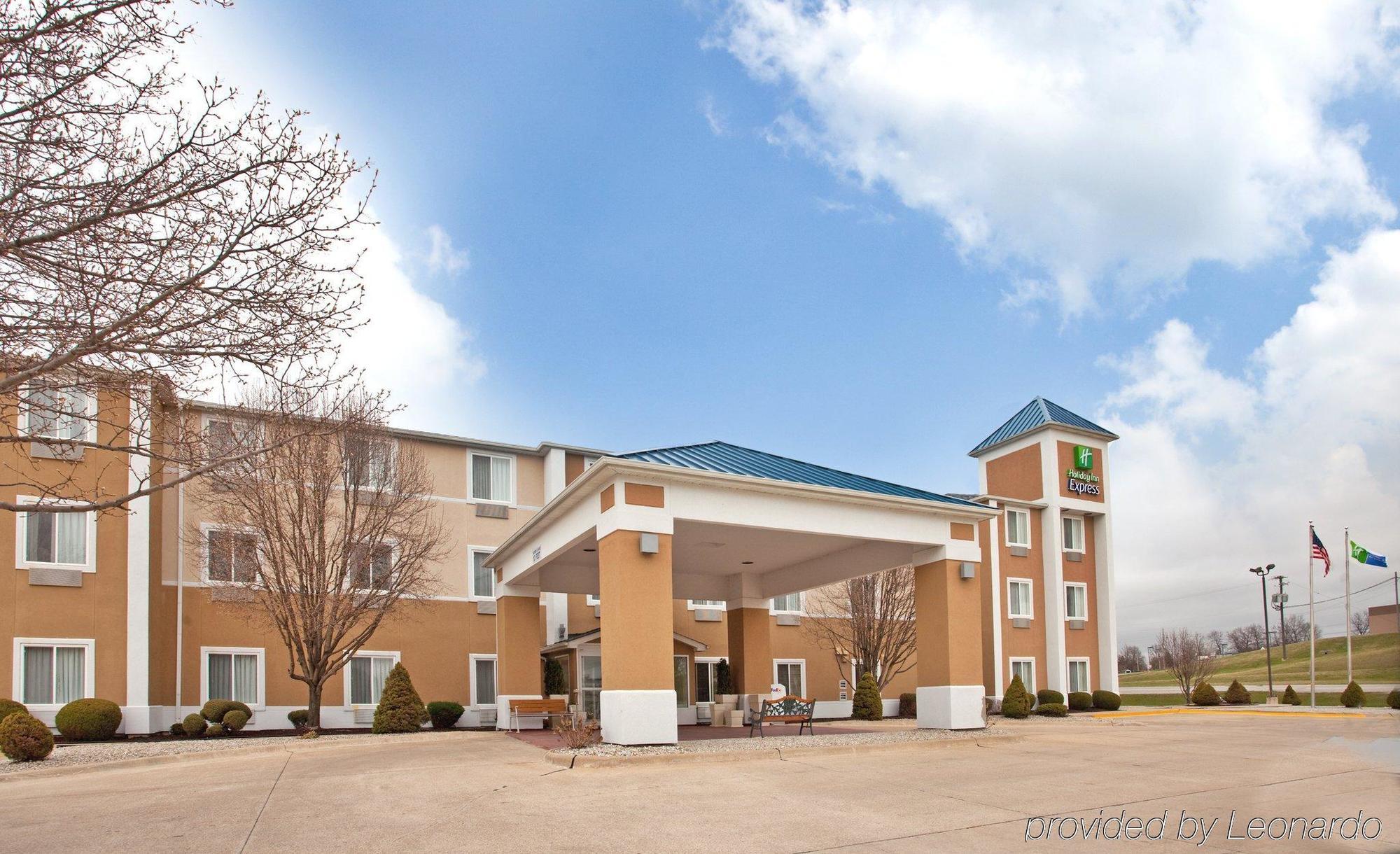 Baymont By Wyndham Kirksville University Area Esterno foto