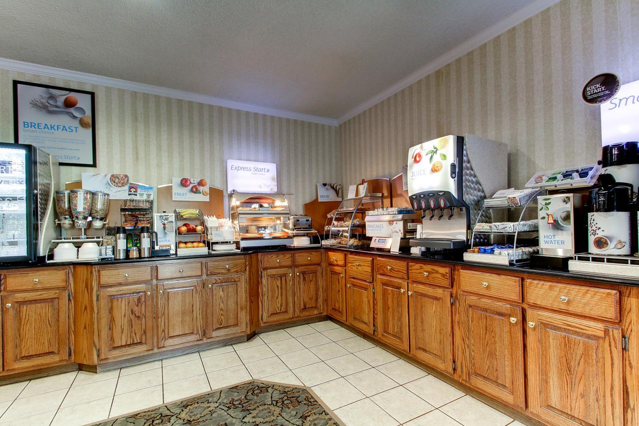 Baymont By Wyndham Kirksville University Area Esterno foto